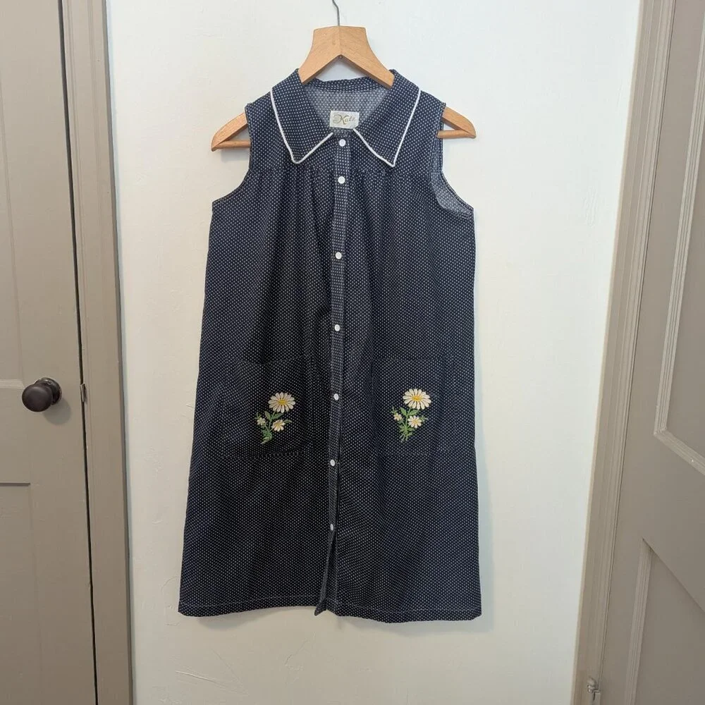 Vintage Polka Dot Embroidered‎ Dress Katz Floral House Smock Snap Button Collar